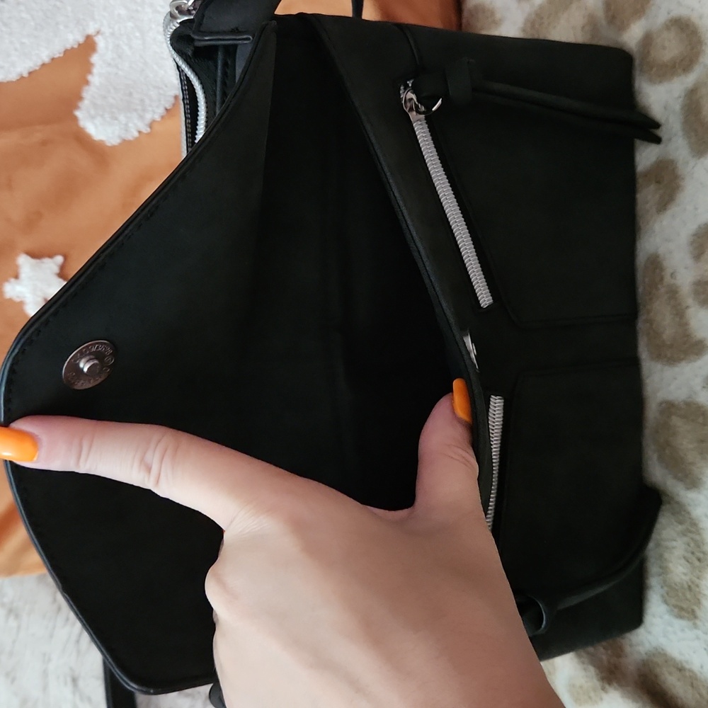 KENNETH COLE CROSSBODY - Picture 3 of 5